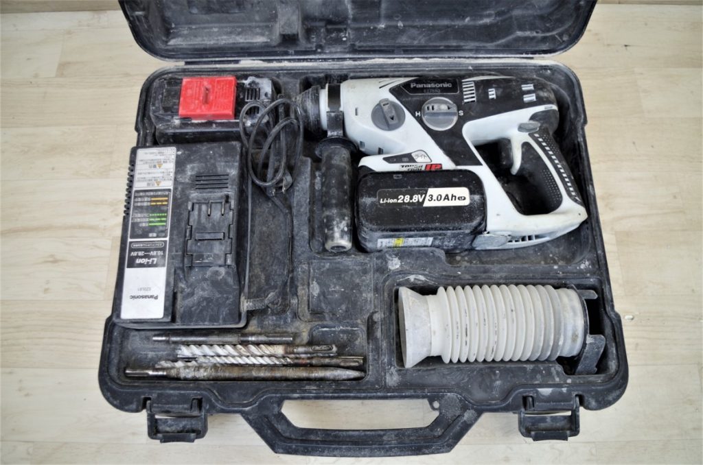 Panasonic パナソニック 充電ハンマードリル EZ7880LN2S-B 28.8V バッテリ2個 充電器付