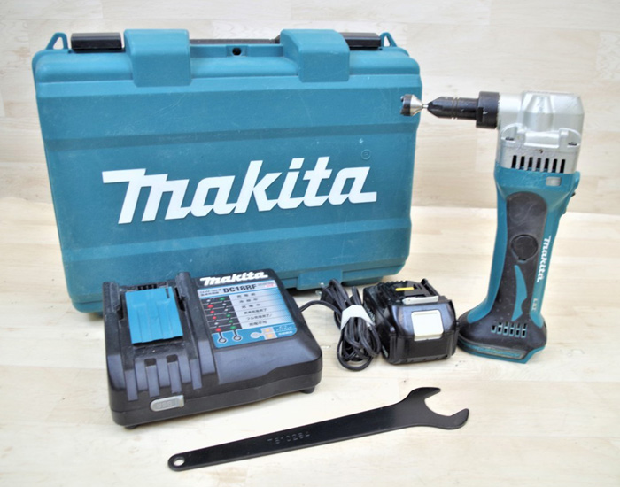 makita マキタ 18V 充電二ブラ JN161D バッテリー1個 軟鋼板1.6mm 