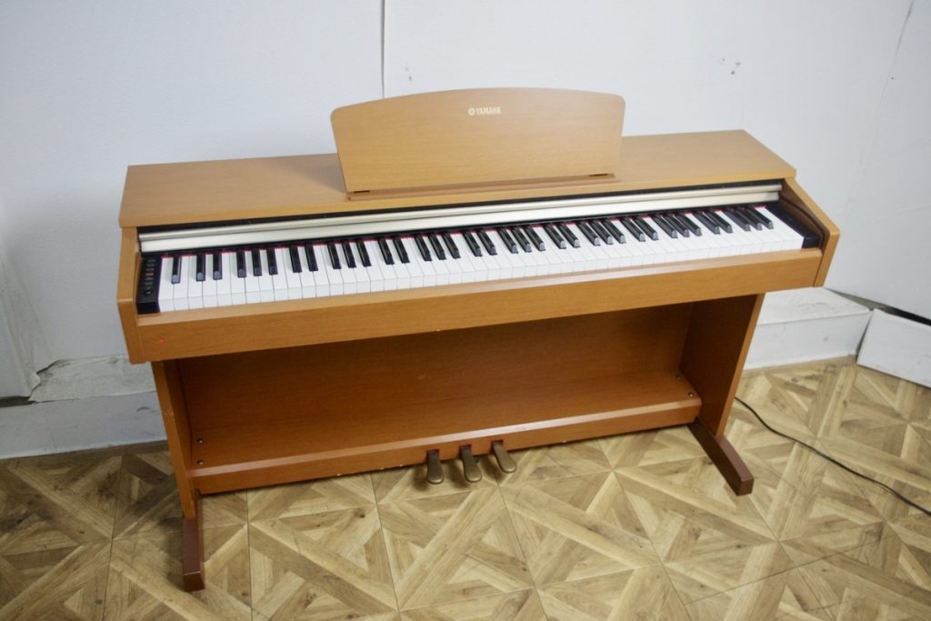 YAMAHA YDP-151C 2005年製 電子ピアノ 88鍵 鍵盤