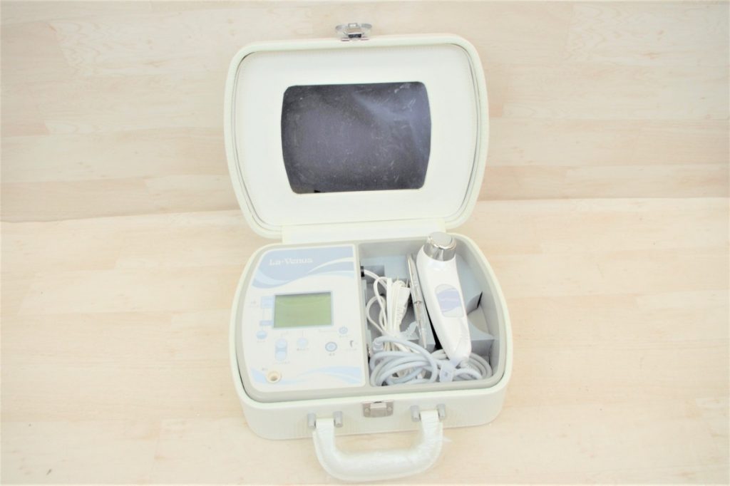 La Venus ラ・ヴィーナス 超音波ホームエステ 美容器具 振動 フェイシャル 美顔器 美肌 バック付き