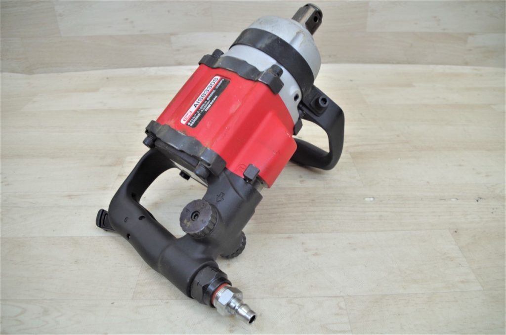 TONE トネ エアインパクトレンチ AIS8330L 防振ハンドル付き