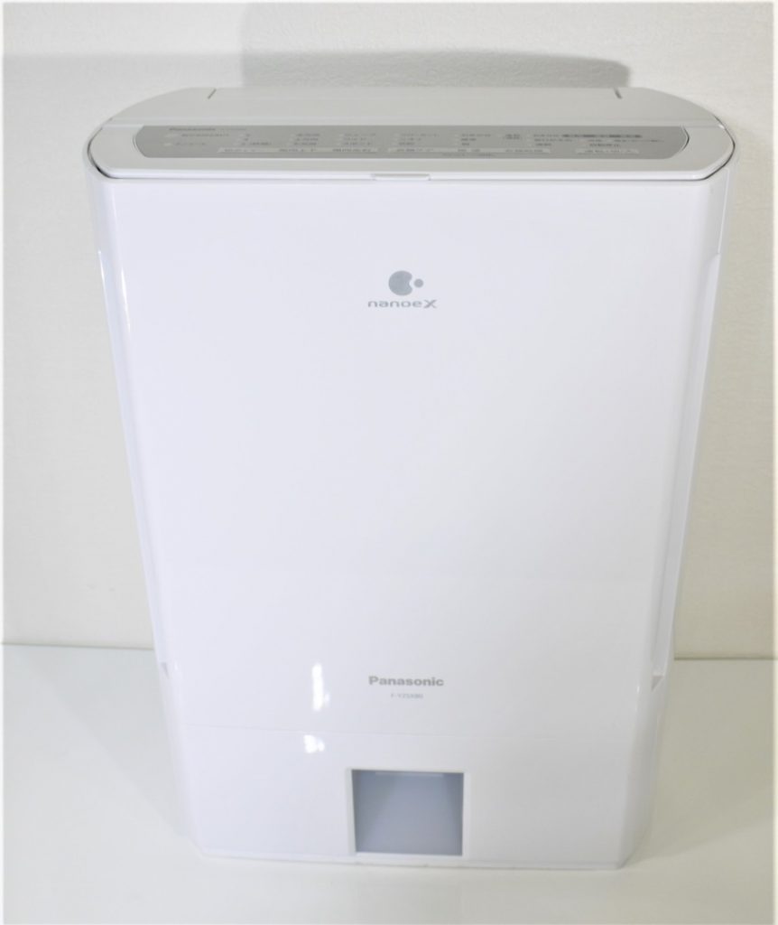 2019年製　パナソニック 衣類乾燥除湿機 ナノイーX搭載 デシカント方式 ~19畳 シルバー F-YZSX80-S Panasonic