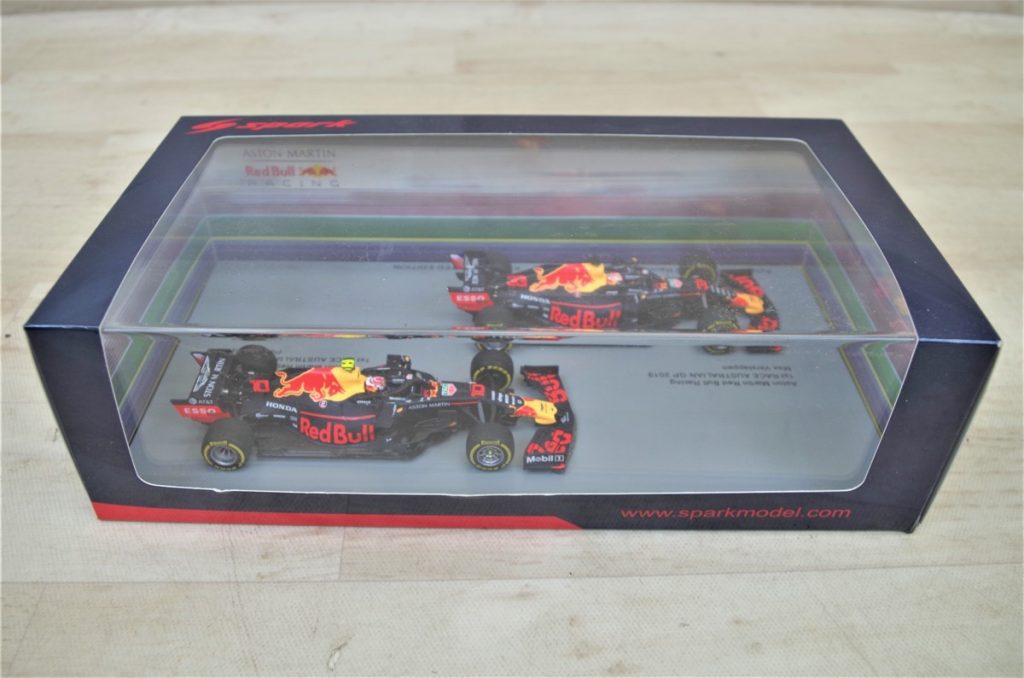 Sparkmodel ASTON MARTIN RACING RED BULL MINIMAX アストンマーチン スパークモデル