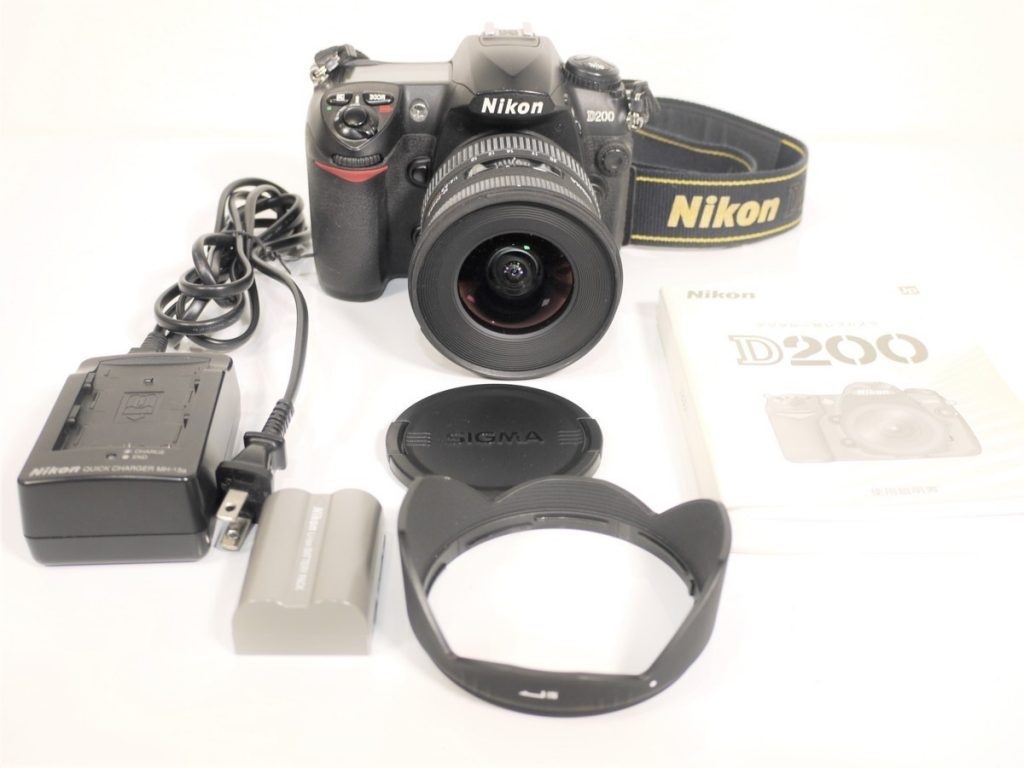 動作OK　ニコンNikon　ボディD200＋レンズNikon 10-20mmD 1:4-5.6 DC