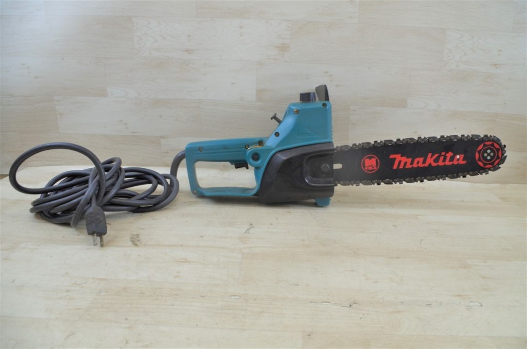 makita 12型チェーンソー 5012B 電動式 マキタ 100V 12A 50/60Hz 1140w 1600m/min 切断 刃物
