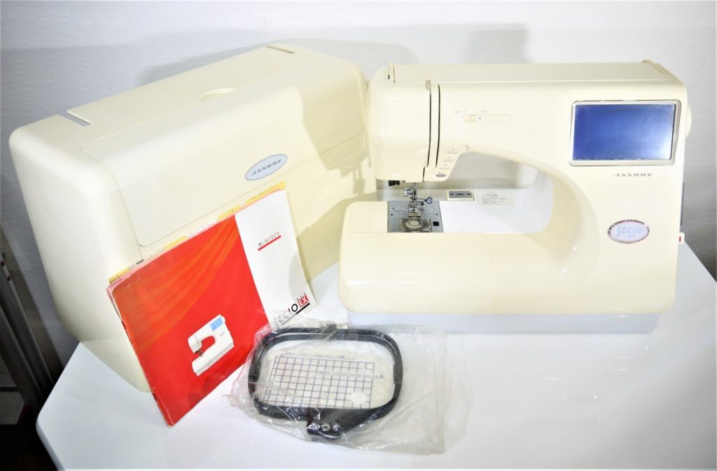 簡易動作確認済み　 JANOME ジャノメ SECIO EX コンピューターミシン 9000