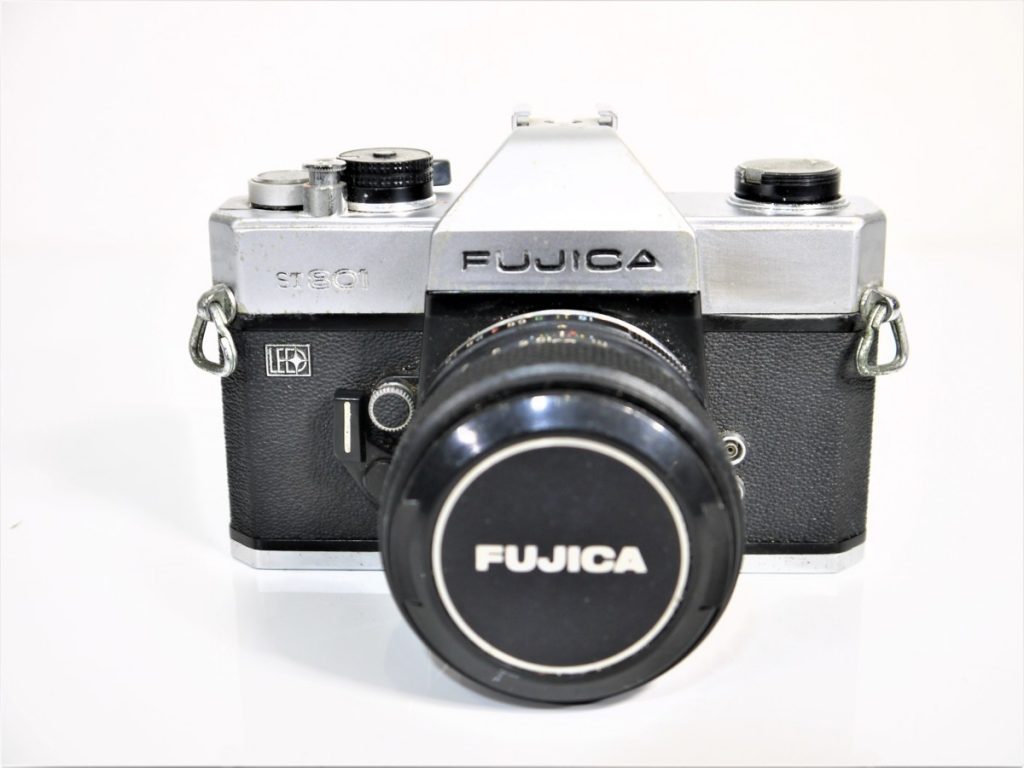 R-８４　 FUJIKA 　ST801　 フィルムカメラ FUJINONレンズ付き