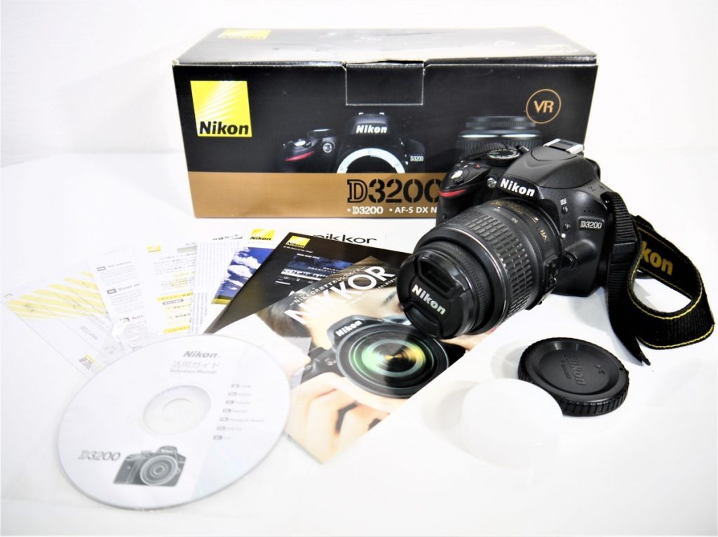 ニコン Nikon デジタル一眼レフカメラ D3200 18-55 VR Kit ブラック