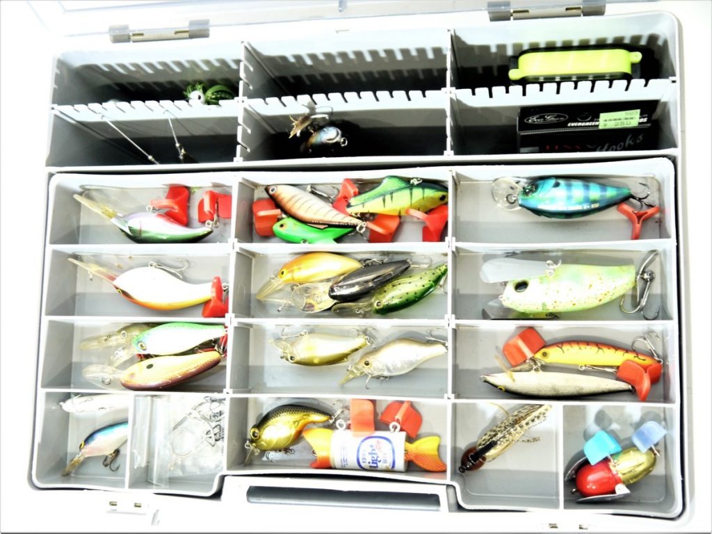 メガバス/ダイワ/ヘドン等　まとめ売り ケース(Flambeau) 付き　釣り フィッシング ルアー DAIWA バス釣り