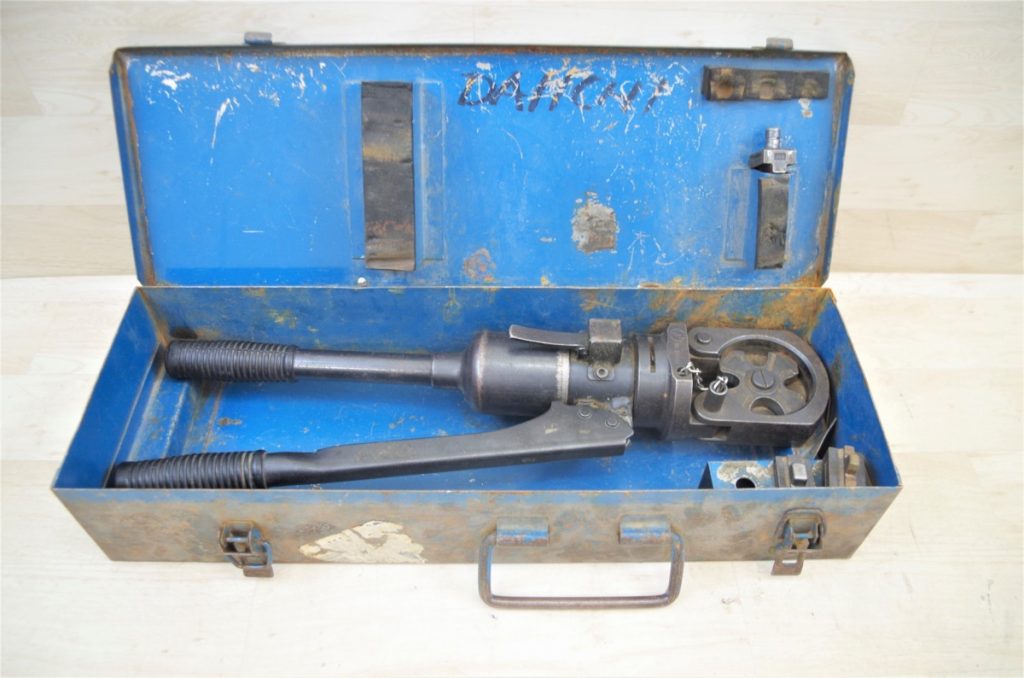 泉精器製作所 動油圧式工具9号K IZUMI 手動