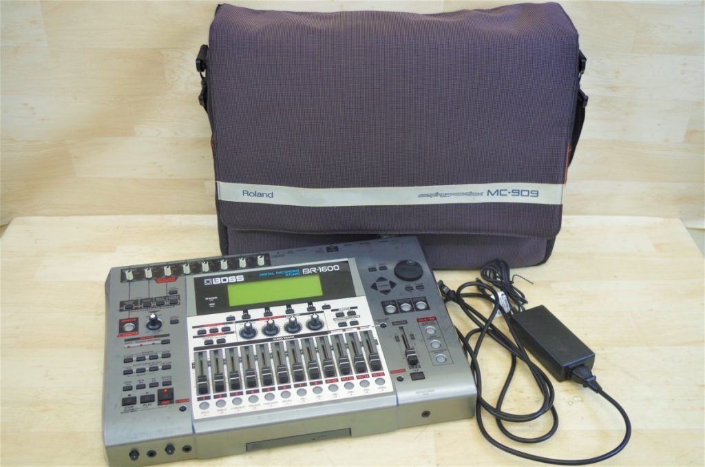 BOSS BR-1600CD デジタルレコーダー マルチトラックレコーダー DIGITAL RECORDING STUDIO ボス