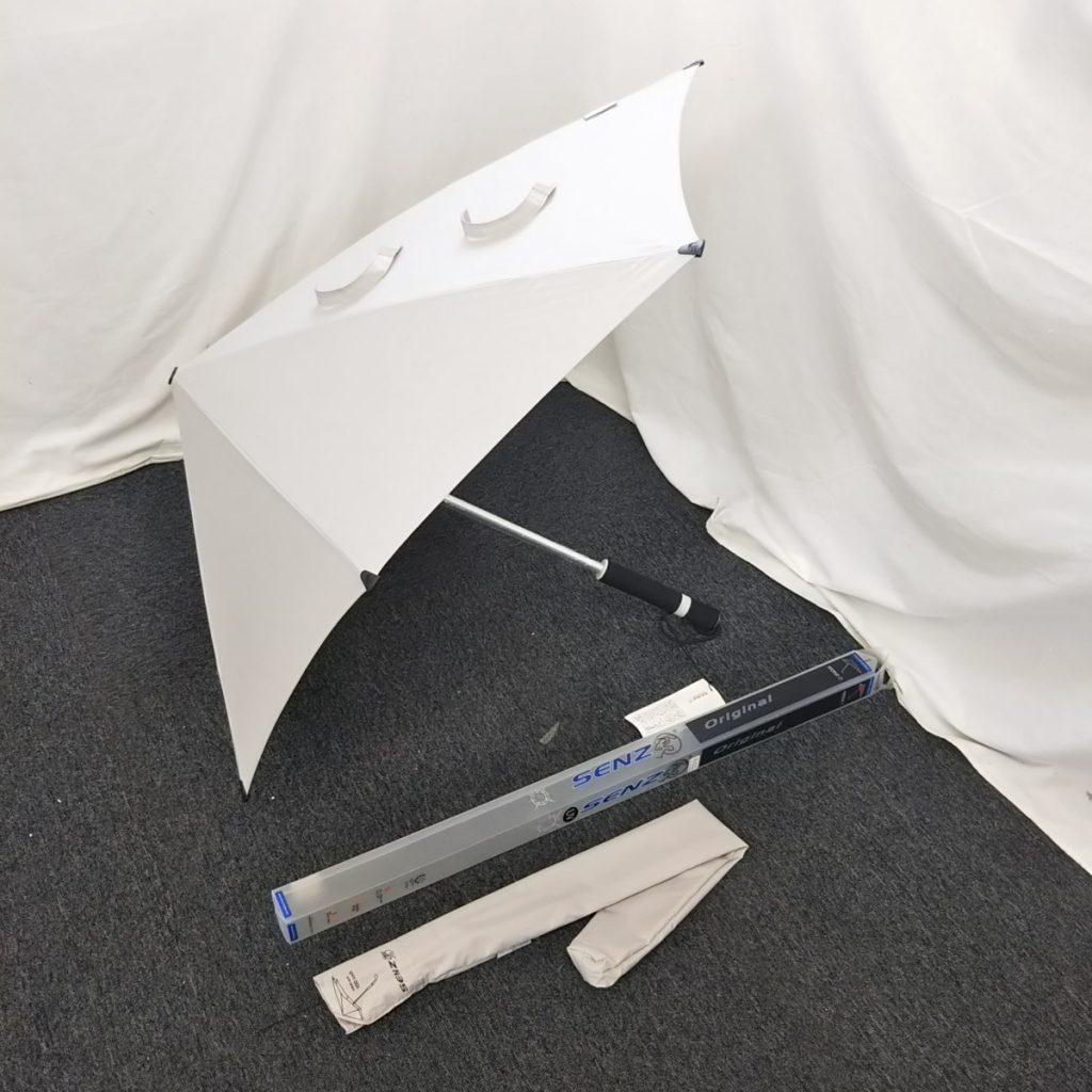 未使用 SENZ センズアンブレラ 雨傘 強風 耐風 台風 現状品