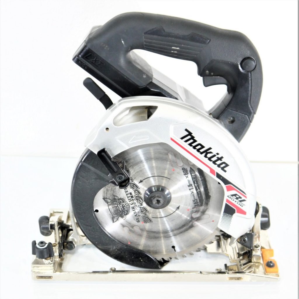 makita マキタ 165mm 18V 充電式マルノコ HS631D バッテリー無し　丸ノコ　電動工具