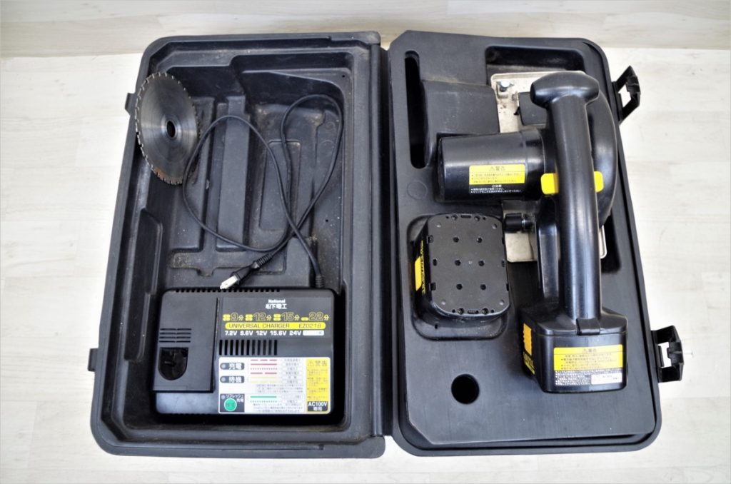 National ナショナル 充電式パワーカッター EZ3530