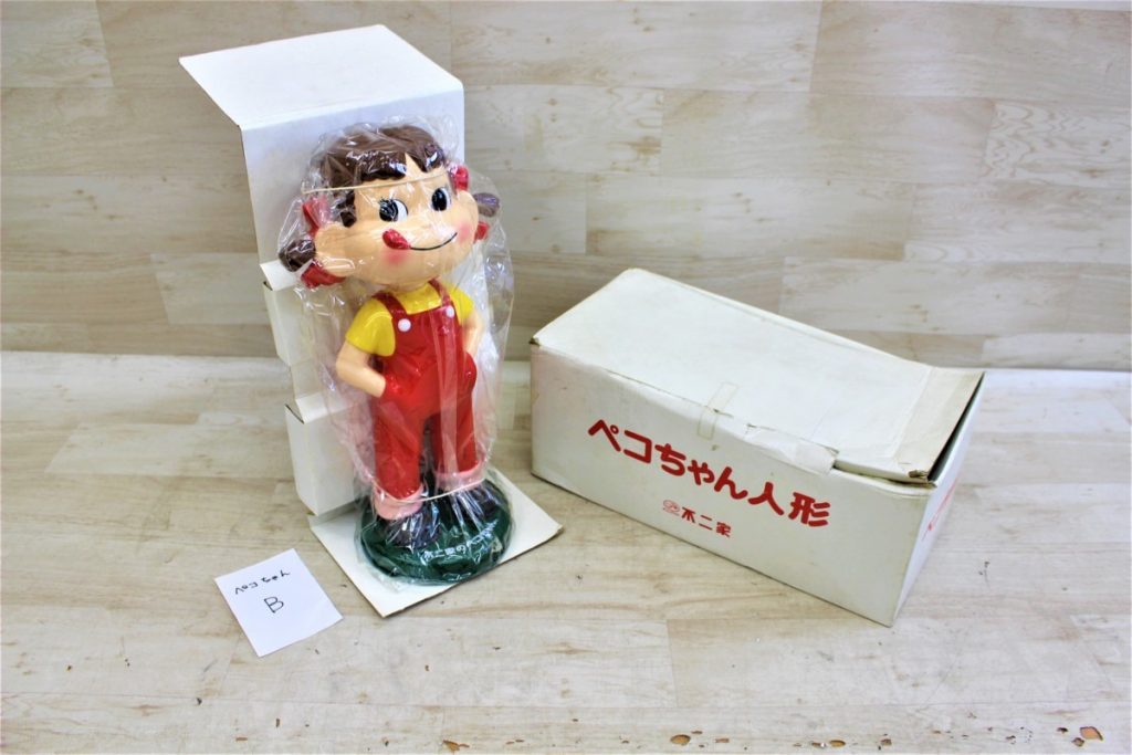 ペコちゃん人形 FUJIYA 不二家 首ふり人形 体長32cm (B)