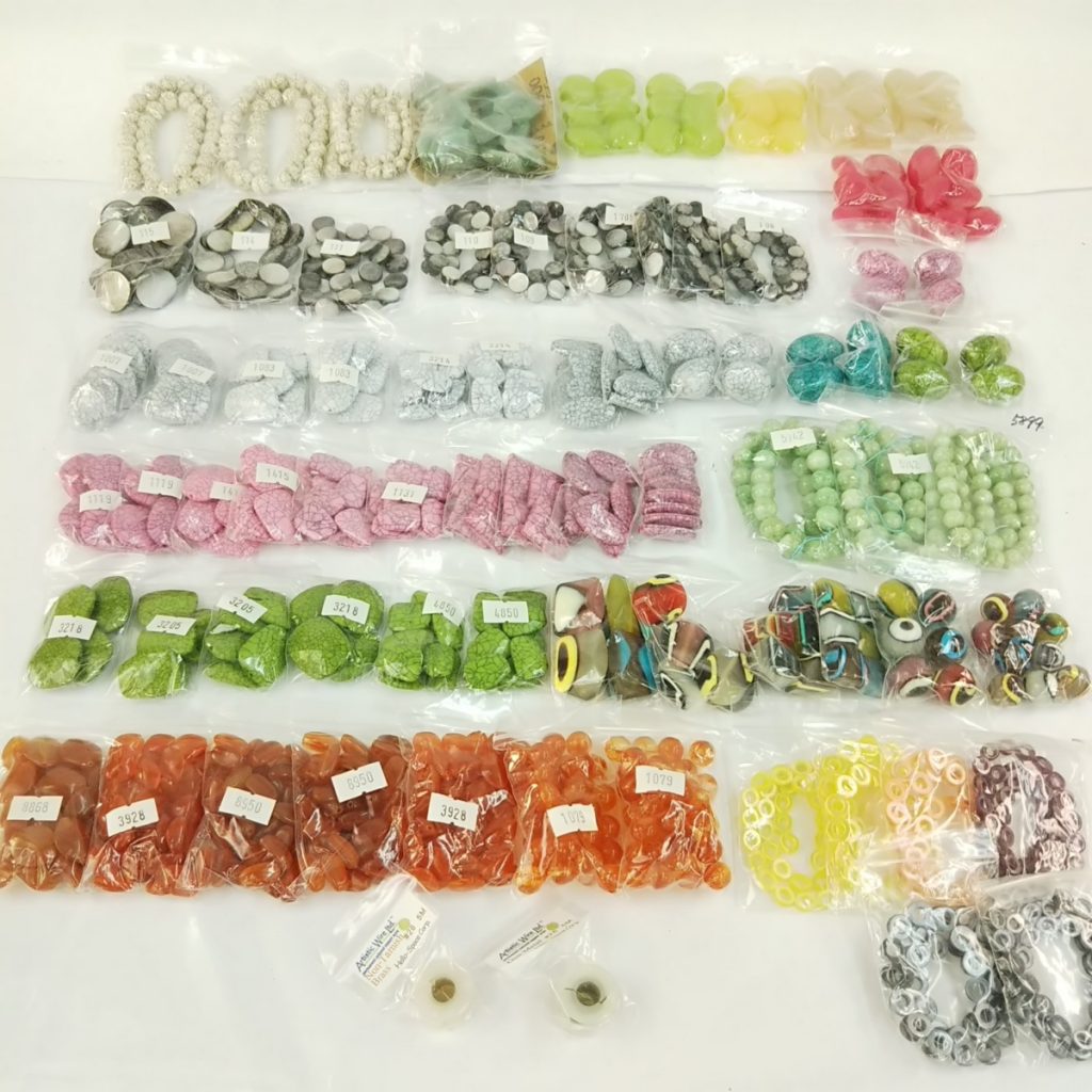 未使用 大量 アクセサリー アンティーク風パーツいろいろまとめて約2,250g ハンドメイドアクセサリーパーツ 現状品