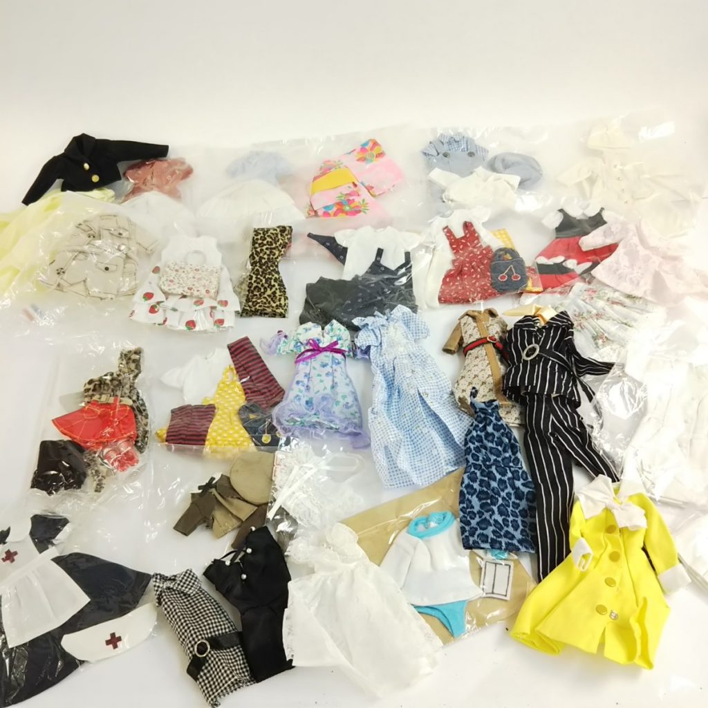 大量 人形ハンドメイドドレスいろいろまとめて オリジナル アンティーク/ゴスロリ/ドールアウトフィット 現状品