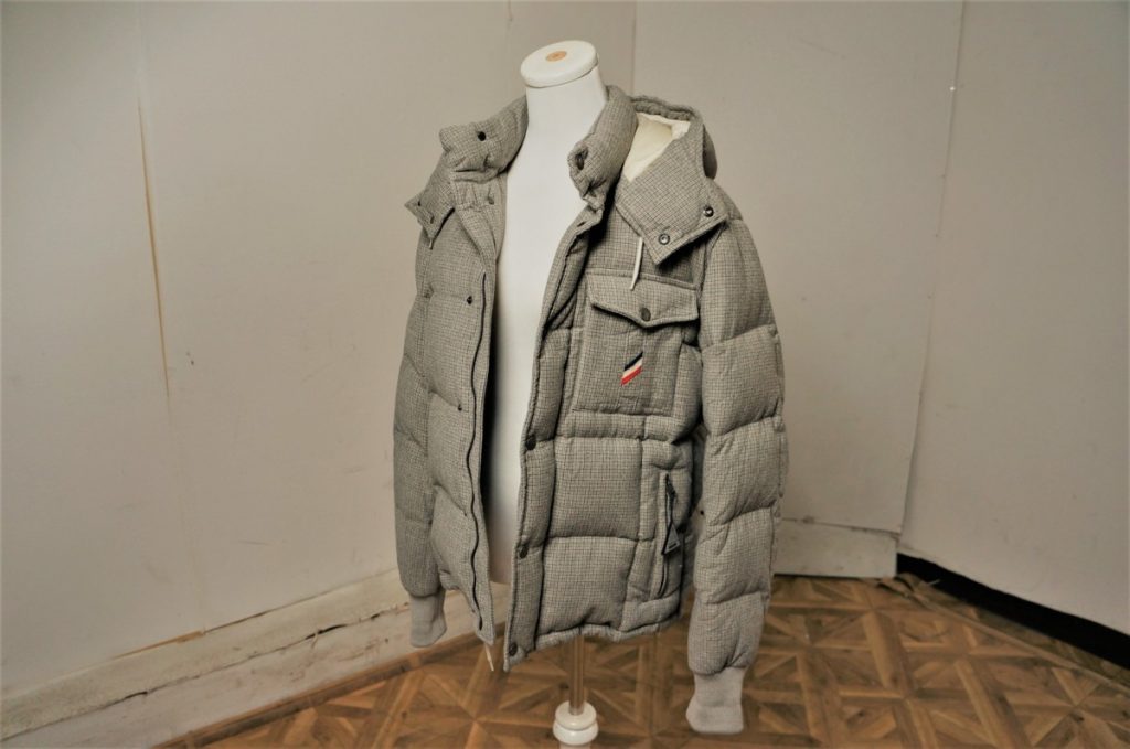 MONCLER ダウンジャケット サイズ２ グレー 長袖 フード 脱着 モンクレール