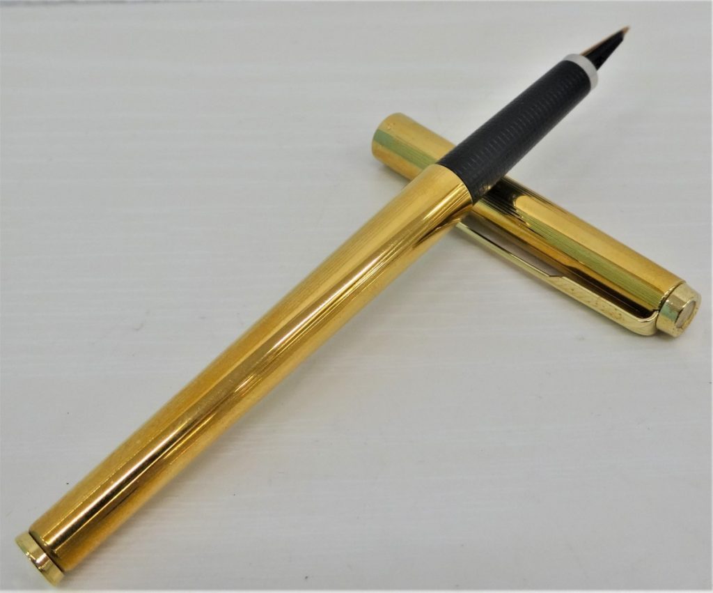 H9-125 PARKER 万年筆 パーカー ゴールドカラー 筆記用具 文房具