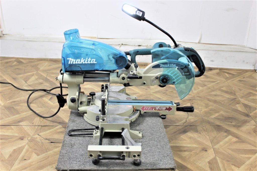 MAKITA TD302 スライドマルノコ 電動工具 切断器 動作確認済み マキタ