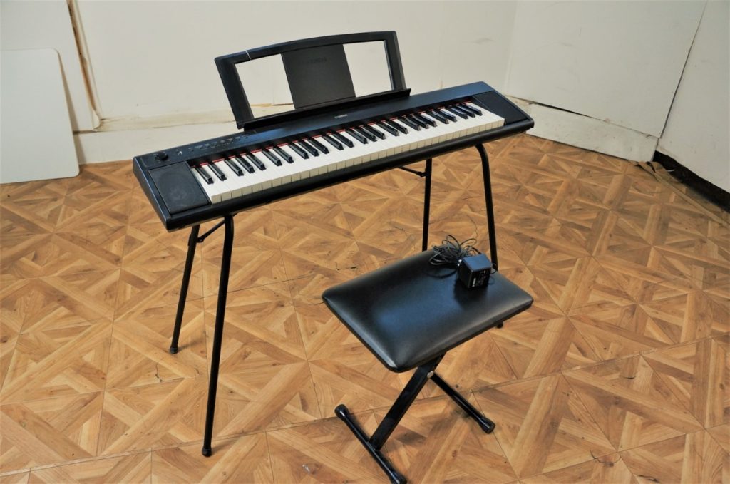 YAMAHA NP-11 ヤマハ 61鍵盤 スタンド イス piaggero ピアジェーロ 電子ピアノ キーボード