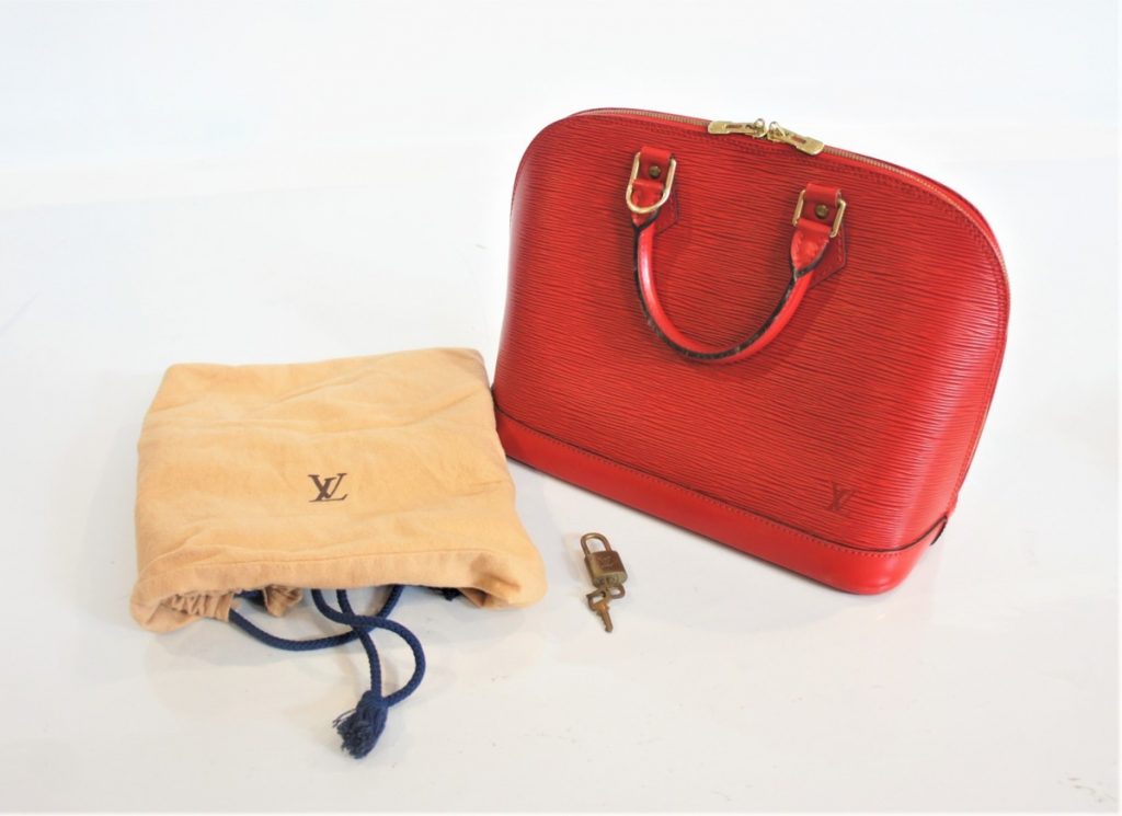 ルイヴィトン エピ アルマ ハンドバッグ 赤 レッド レディース LOUIS VUITTON　AR0966