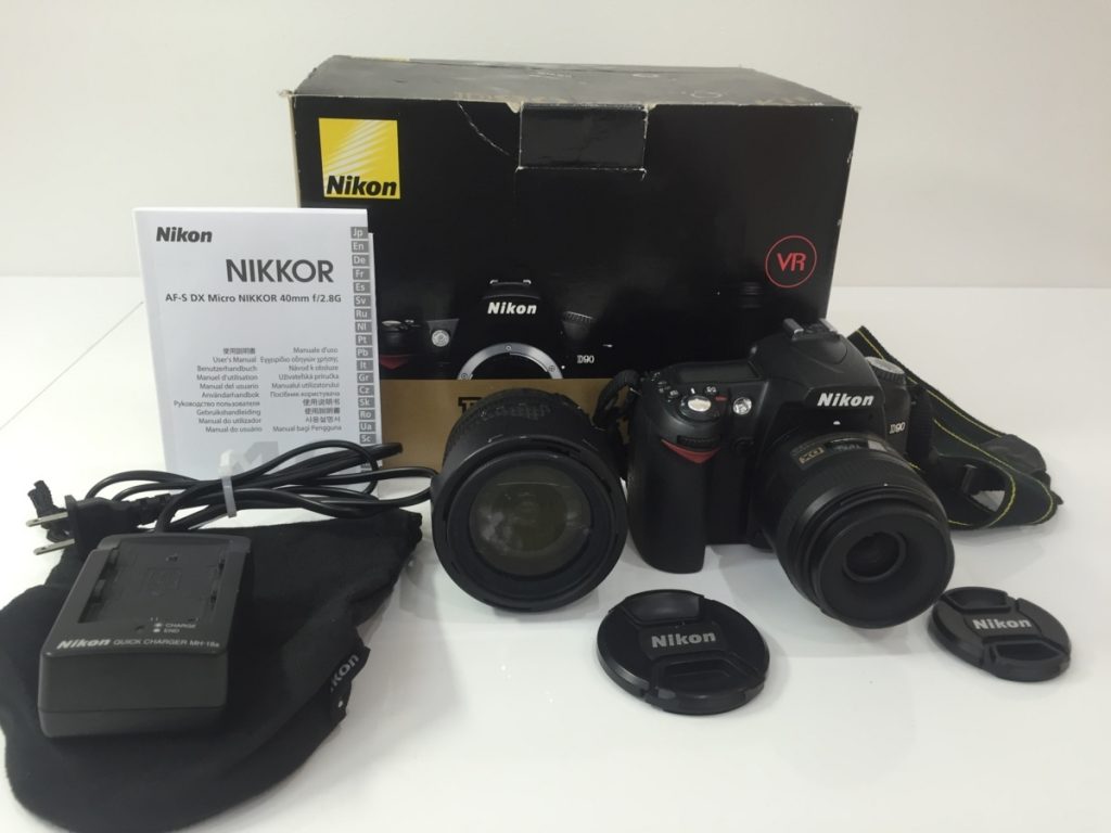 Nikon 一眼レフカメラ D90 ボディー　レンズ DX AF-S18-105mm 1:3.5-5.6G ED /AF-S Micro 40mm 1:2.8 G DX　3点セット