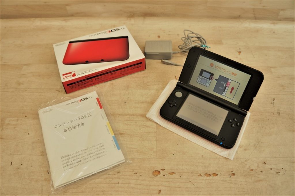 NINTENDO 3DS LL 本体 任天堂 ニンテンドー 赤黒 RED BLACK