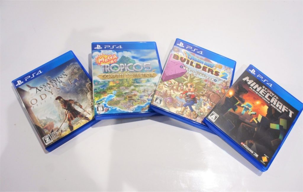 I10-45　PS4ソフト　4本セット　アサシンクリード　オデッセイ　マインクラフト　ドラゴンクエストビルダーズ　トロピコ５