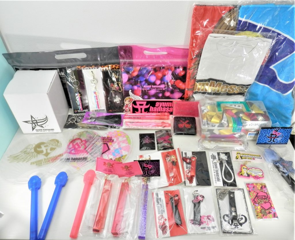 浜崎あゆみ ayumi hamasaki ライブ コンサート グッズ まとめ売り タオル Tシャツ キーホルダー ステッカー など