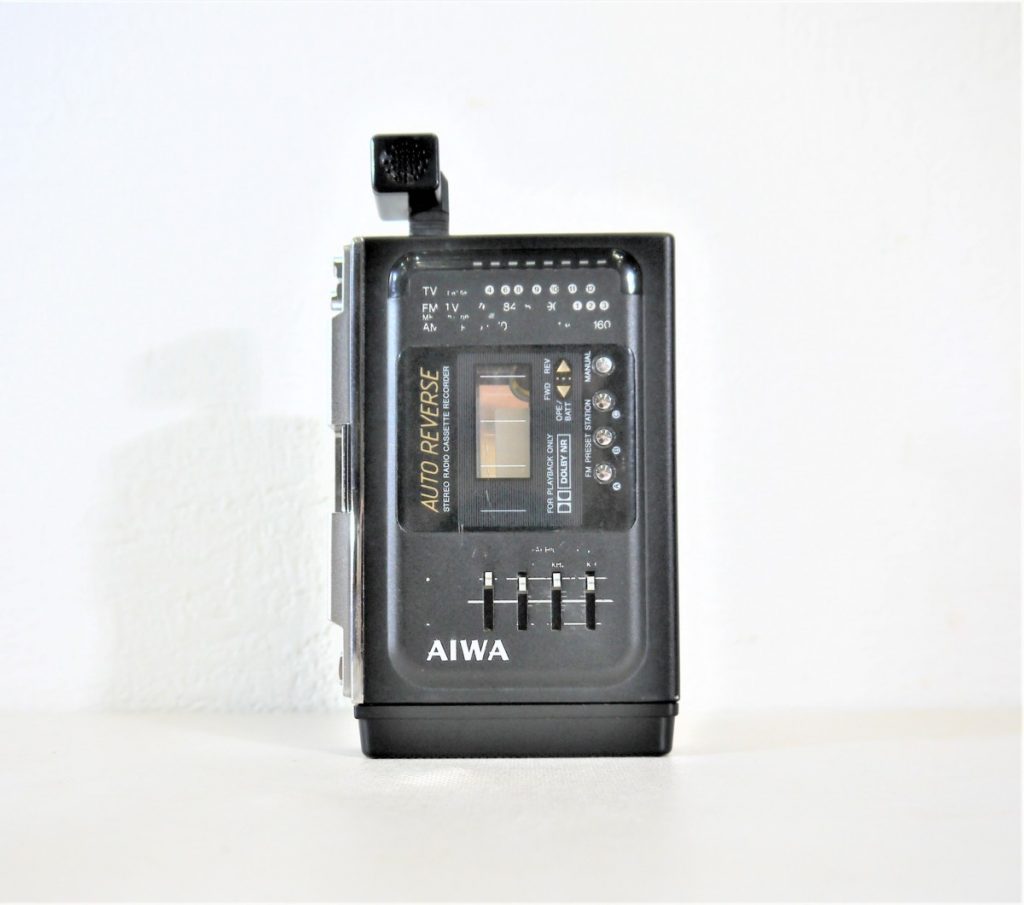 アイワ　AIWA HS-J10 ステレオラジオカセットレコーダー　カセットプレーヤー ブラック CassetteBoy カセットボーイ マイク付