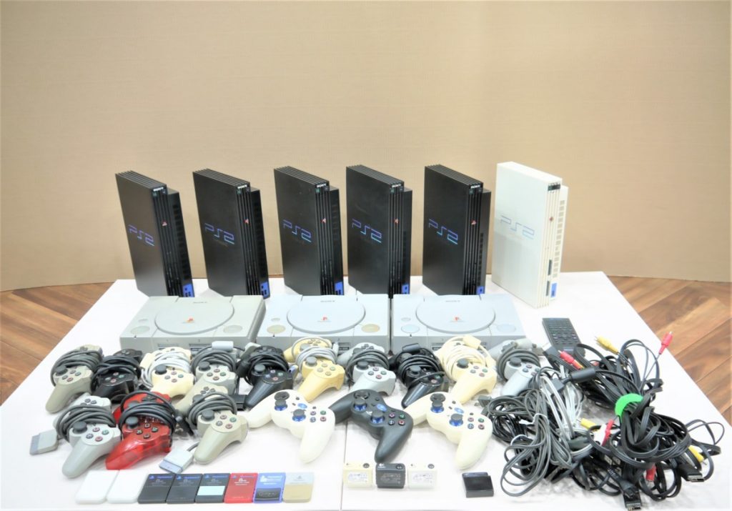 プレイステーション2 PS2 本体 6台/PS1 3台/コントローラー多数、その他コード等