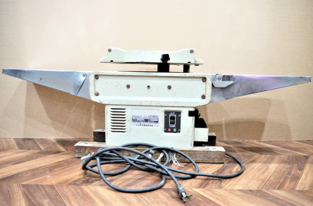 現状品 makita/マキタ 超仕上カンナ LP1802C 電動かんな 電動工具 大工道具