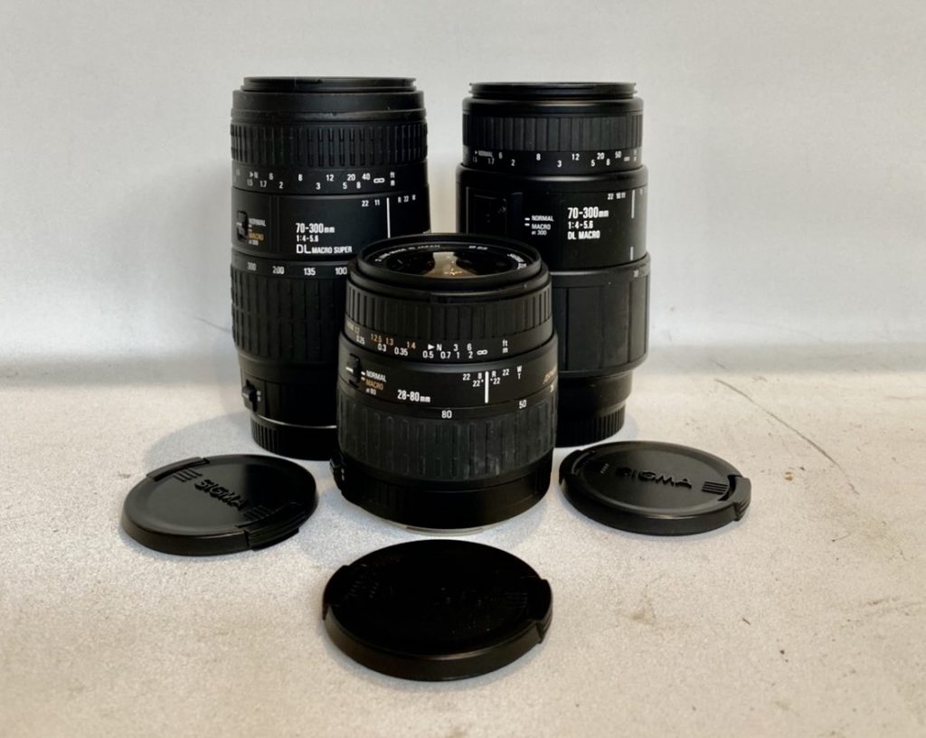SIGMAレンズ3点セット SIGMA　70-300mm 1:4-5.6 DL MACROSUPER 70-300mm 1:4-5.6 DL MACRO 28-80mm 1:3.5-5.6 MACRO ZOOM