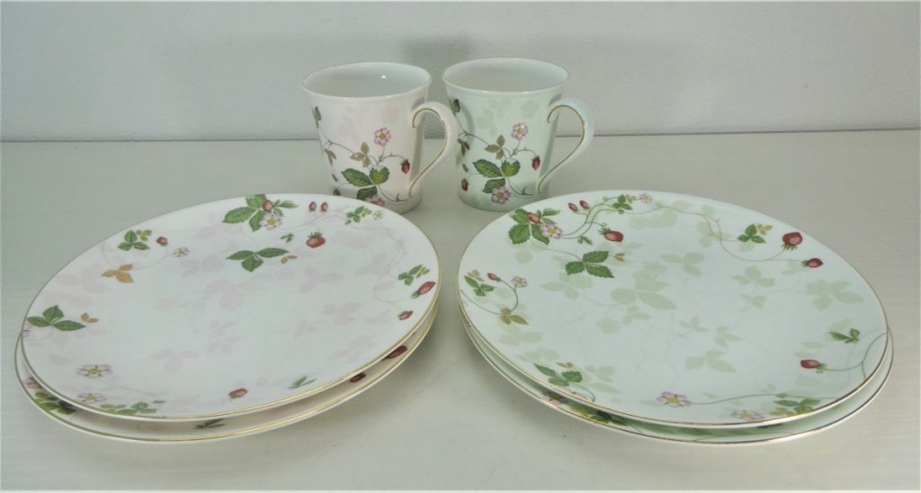 ウェッジウッド WEDGWOOD ペアマグカップ プレート 4枚 ワイルドストロベリー WILD STRAWBERRY