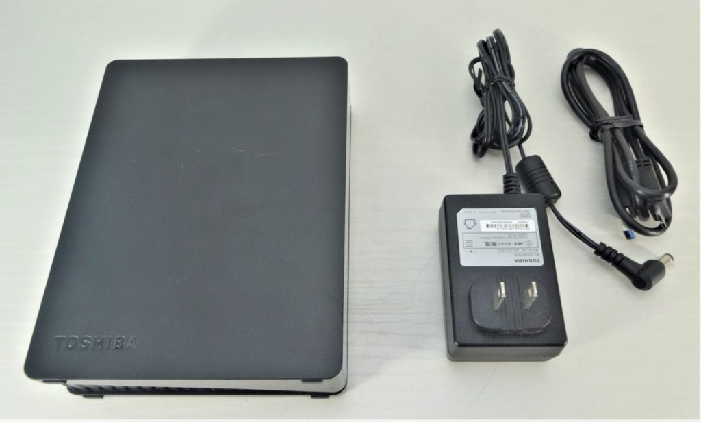 TOSHIBA 東芝 CANVIO DESK 外付けハードディスク HD-EF30TK