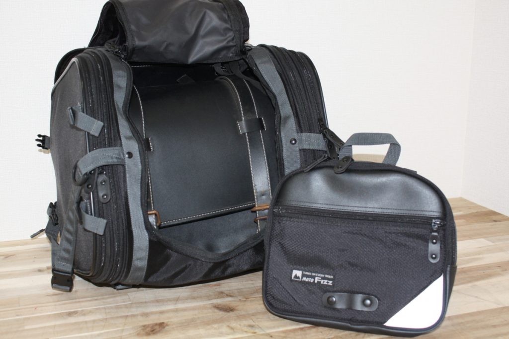 MOTO FIZZ モトフィズ オートバイバッグ ツーリングバッグ 黒色