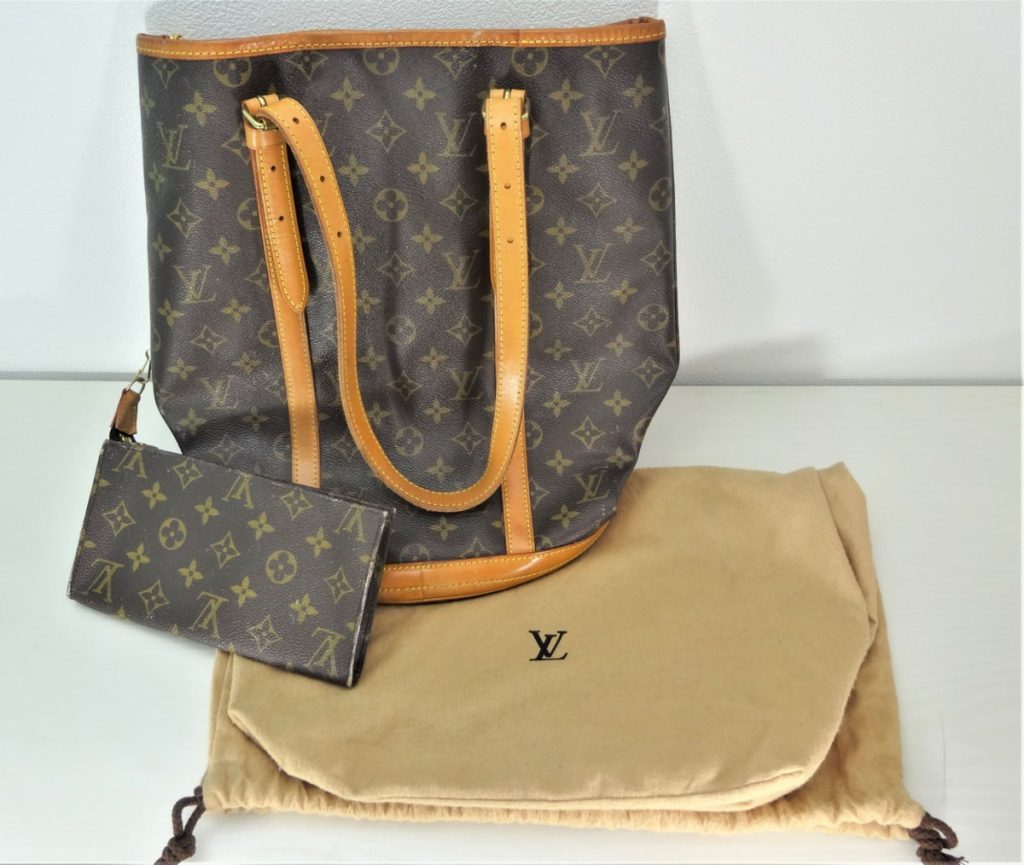 LOUIS VUITTON ルイヴィトン モノグラム バケットGM ショルダーバッグ トートバッグ M42236 鞄