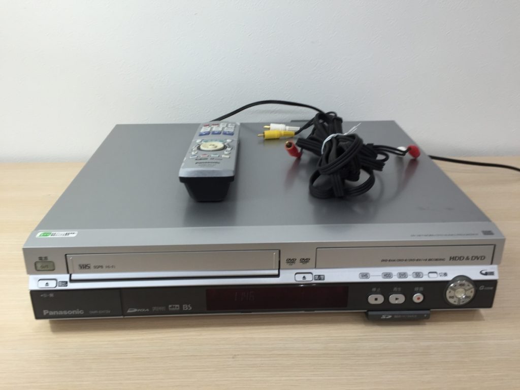 Panasonic パナソニック DMR-EH73V DVD VHS HDD レコーダー 通電確認済み 2005年製