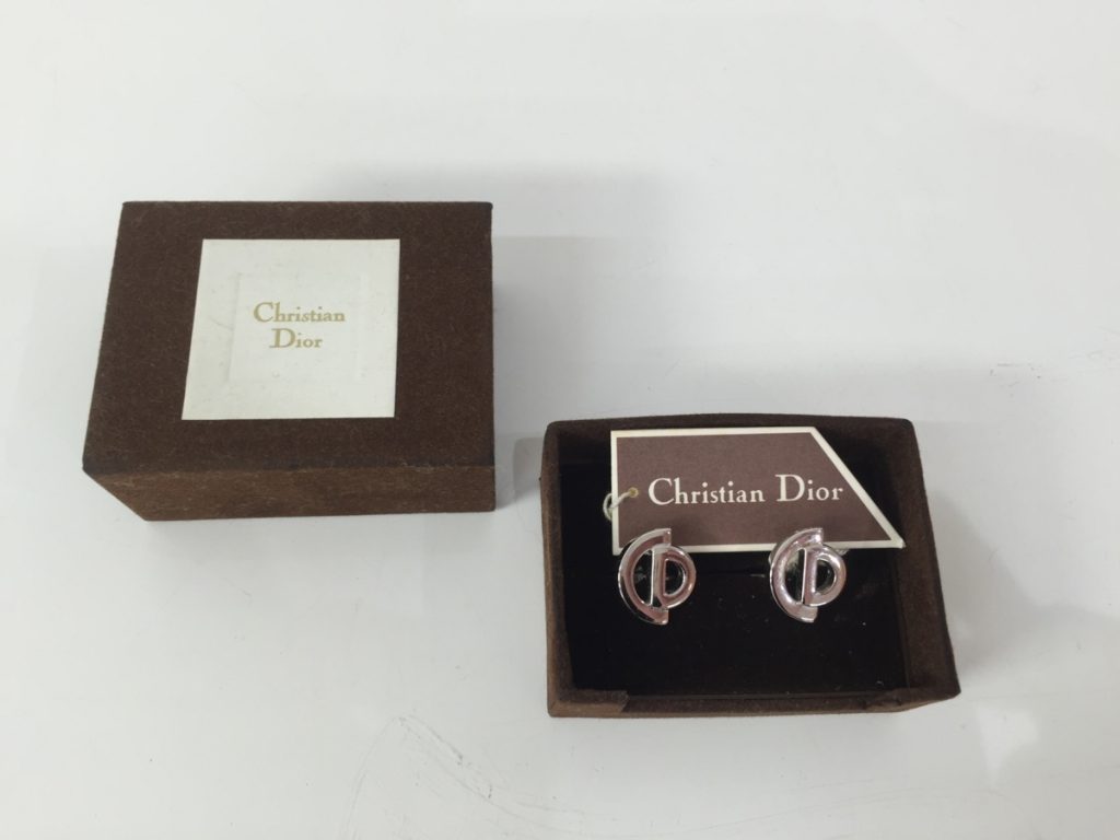 Christian Dior/クリスチャンディオール カフスボタン ロゴモチーフ
