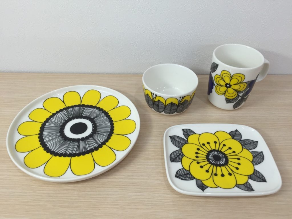 廃盤限定/マリメッコ marimekko STOCKMANNストックマン150周年記念oiva KESTIT マグカップ /プレート/ボウル