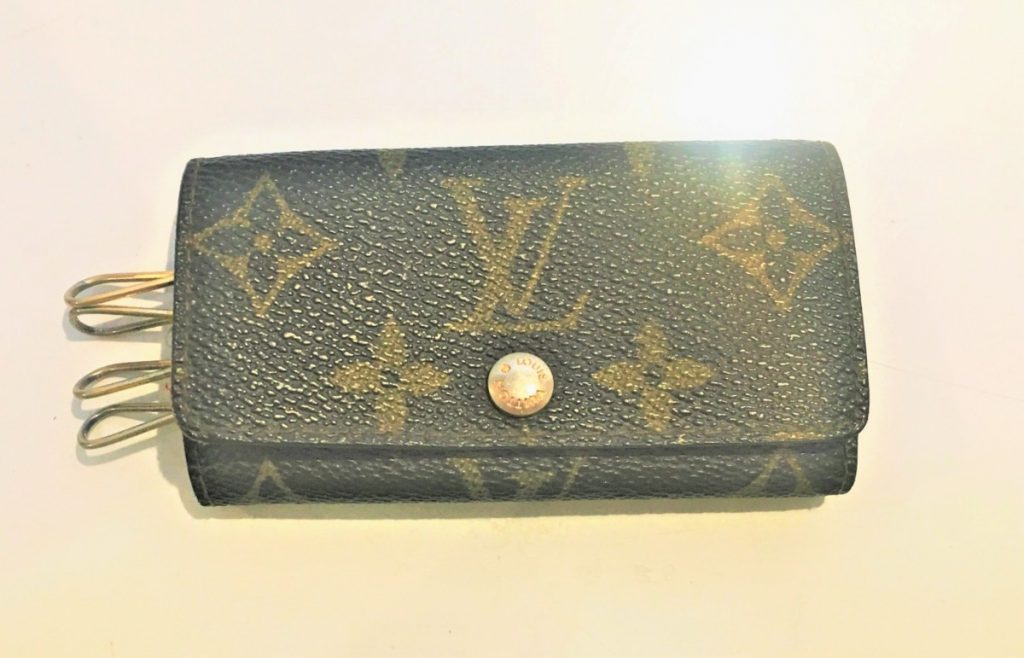 LOUIS VUITTON ルイヴィトン LV モノグラム 4連 キーケース 881RA