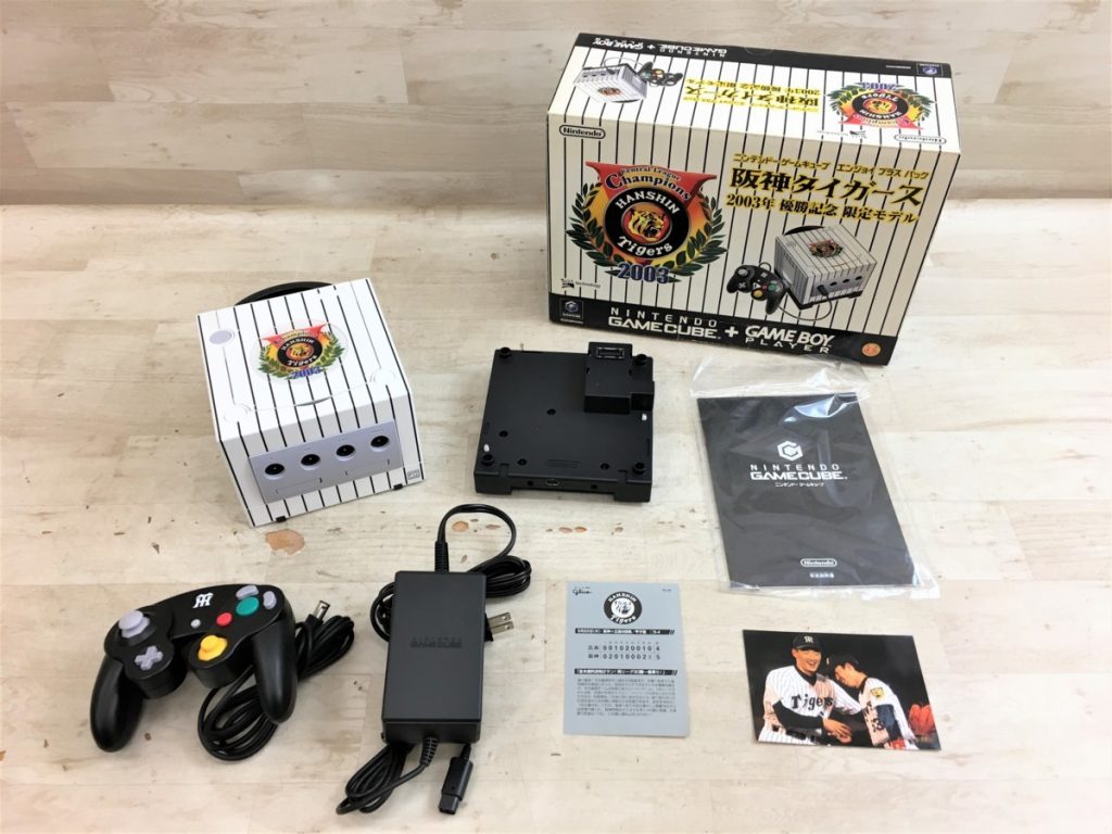 阪神タイガース 2003年 優勝記念限定モデル Nintendo GAMECUBE+GAMEBOY PLAYER エンジョイプラスパック ゲームキューブ