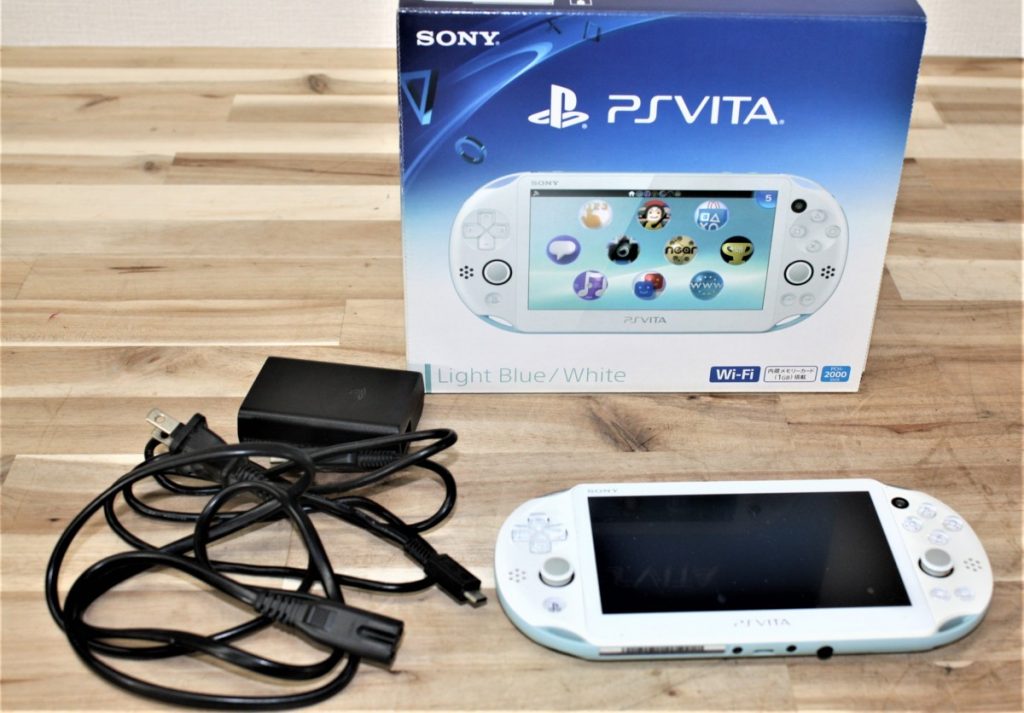 SONY PlayStation Vita PSH-2000 ライトブルー 元箱付 通電確認済