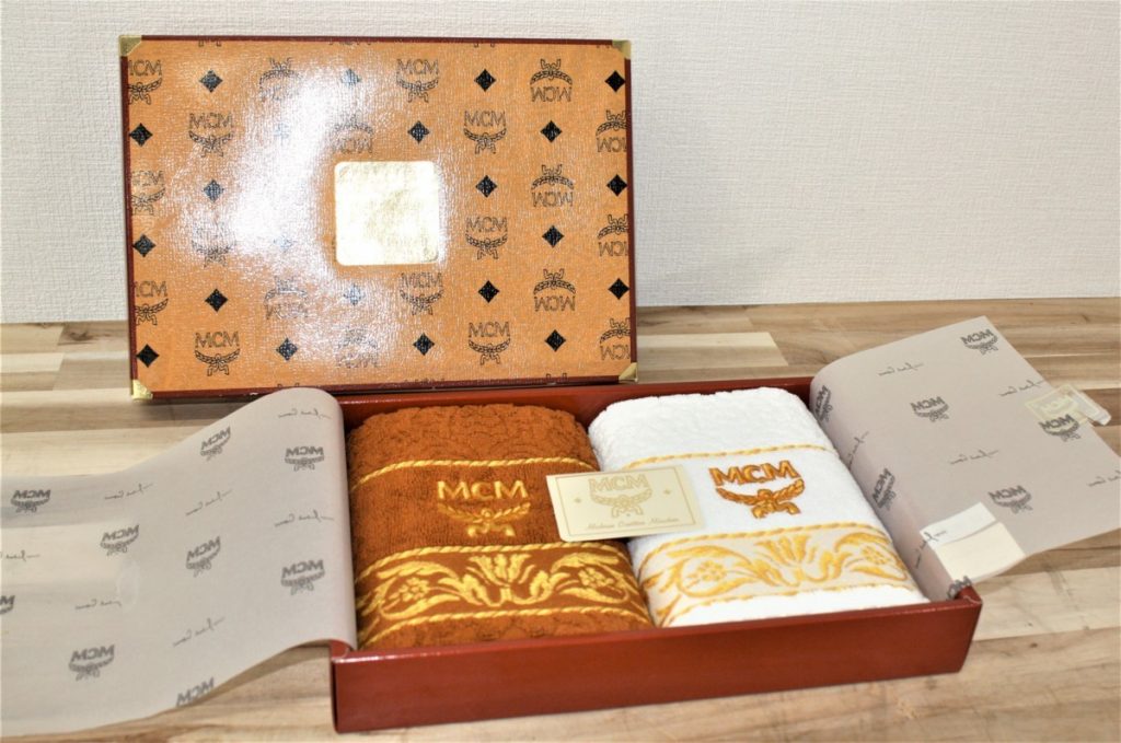 MCM エムシーエム ウォッシュタオル ハンドタオル 2つセット 元箱付