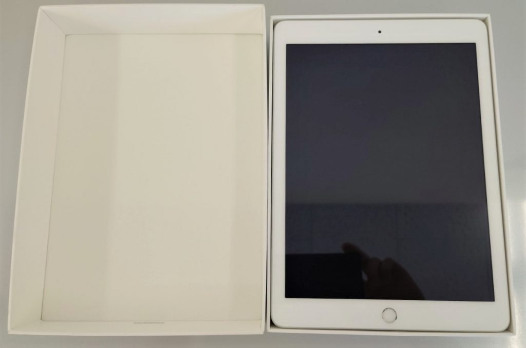Apple iPad (第5世代) MP2G2J/A WiFi 32GB ジャンク