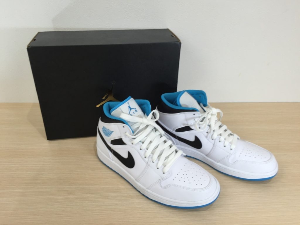 NIKE AIR JORDAN1 MID141WHT/LSRBLU 27.0cm US9 エアジョーダン1 正規品