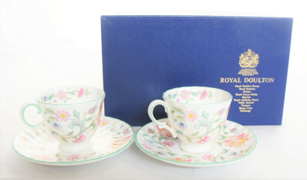 ROYAL　DOULTON　ミントン　MINTON　ハドンホール　グリーン　カップ＆ソーサー