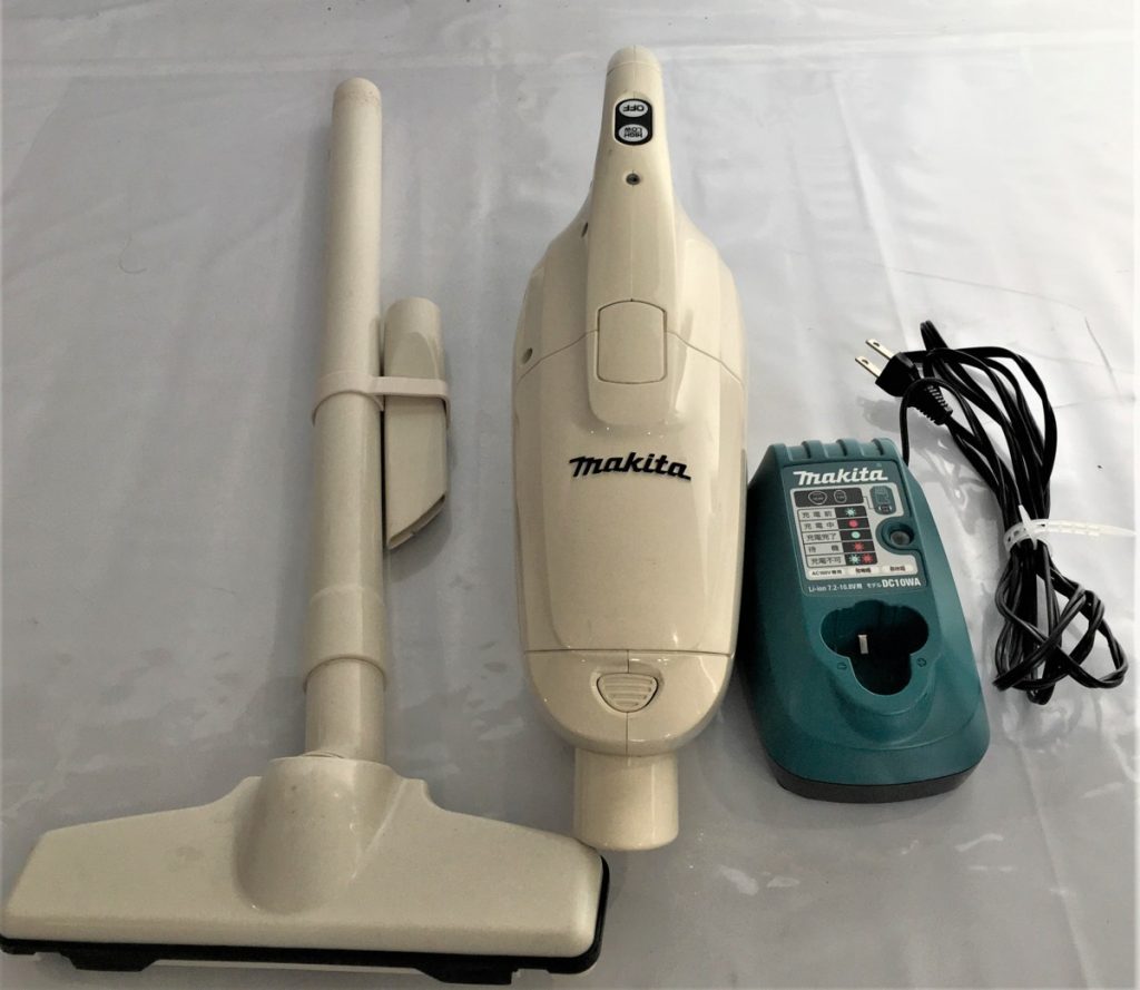 マキタ makita 充電式クリーナー CL102D 10.8V 充電器 バッテリー付き　通電確認済