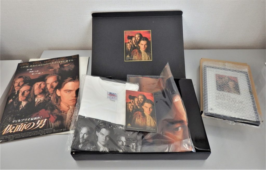 The Man in the Iron Mask 仮面の男コレクターズボックス Tシャツ パブミラー ポストカード ポスター 計6点セット